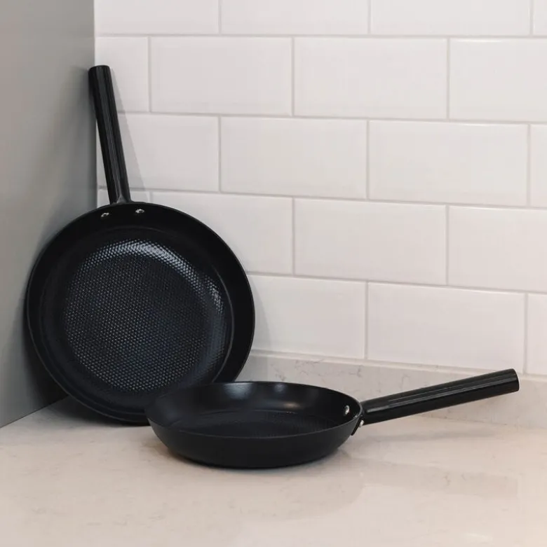 Aska DUO støpejernspanne sett 2 deler 24+28 cm svart