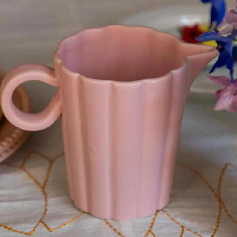 Birgit mugge 1L lily rosa