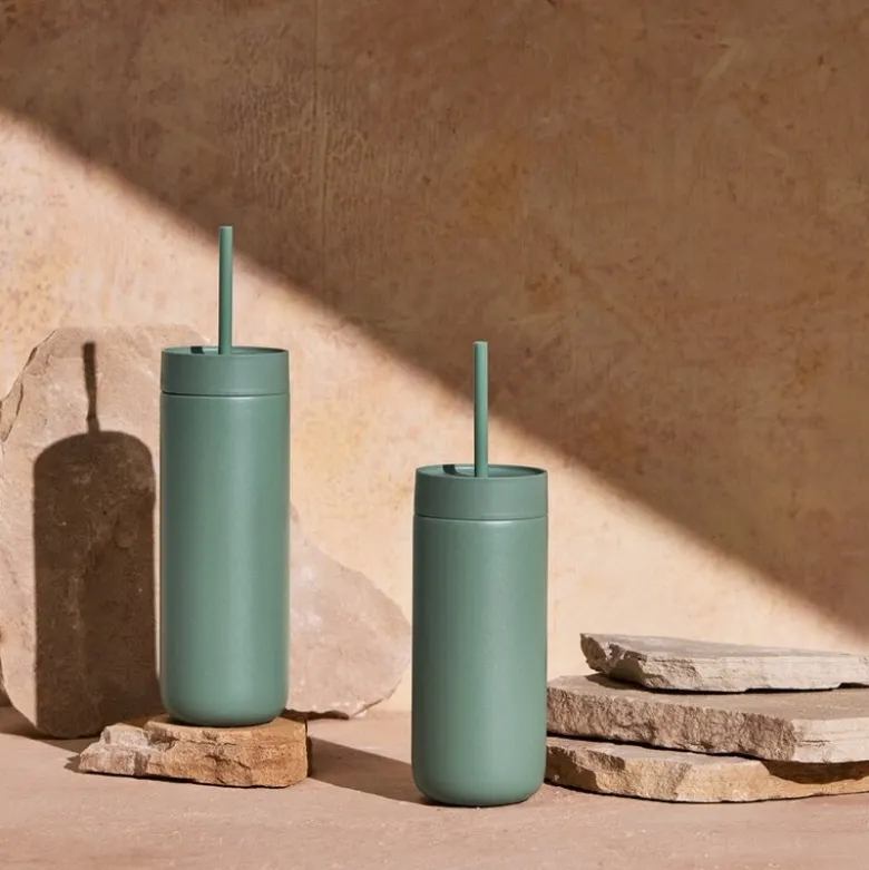 Carter Cold Desert Capsule tumbler med sugerør 590 ml smoke green
