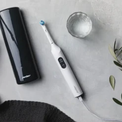 Clean Smile elektrisk tannbørste TBT-200GY grå
