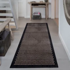 Dot gulvmatte 200x90 cm svart/sand