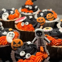 Halloween spiselig kakepynt 9 stk oransje/hvit