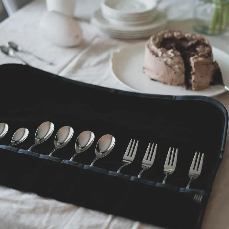 Hardanger bestikkpose for 12 dessertdeler