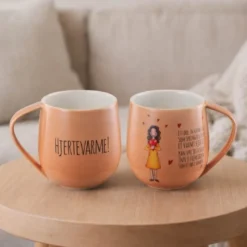 Hjertevarme krus 45 cl Et ord, en handling korall