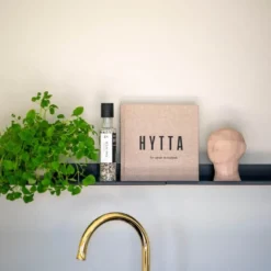 Hyttebok 22x21,5x2,5 cm beige