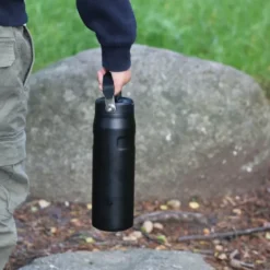 IceFlow Flip Straw Bottle 2.0 termoflaske 0,7L black 2.0