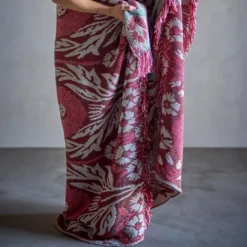 Jangal pledd 160x130 cm beige/rød/grønn