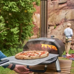 Karu 2 pizzaovn vedfyrt/gass 12
