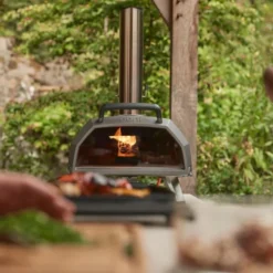 Karu 2 Pro pizzaovn vedfyrt/gass 16
