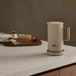 Kettle vannkoker med termostat 1,2L sand