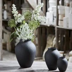 Knabstrup vase 12,5 cm svart