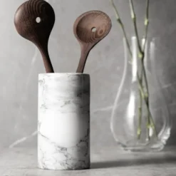 Marmor redskapskrukke 17 cm hvit