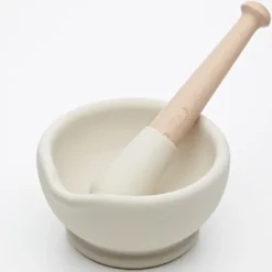 Morter og pistill 13 cm hvit
