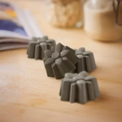 Muffinsform blomst for 6 muffins silikon latte