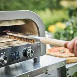 Napo børste til pizzastein eik