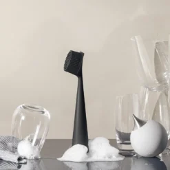 Oppvaskbørste 23 cm svart