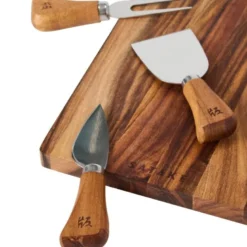 Ostesett med skjærebrett og 3 kniver akasie