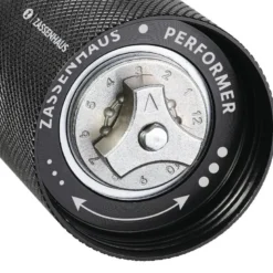 Performer pepperkvern 13 cm valnøtt/svart