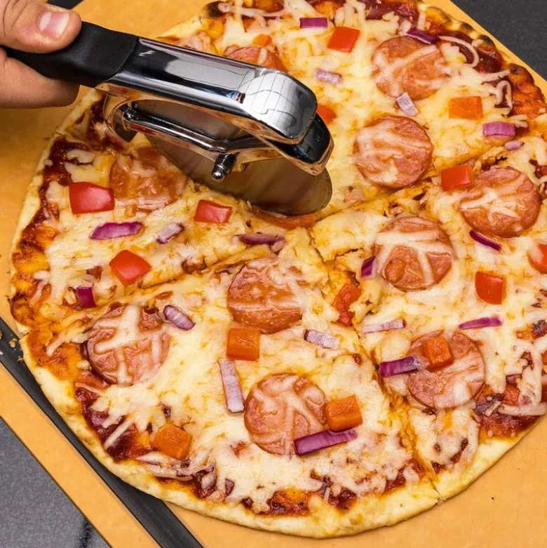 Pizzaskjærer 23 cm