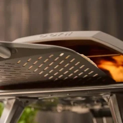 Pizzaspade perforert 30 cm valnøtt