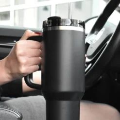 Quencher H2.0 FlowState tumbler 1,18L svart