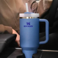 Quencher H2.0 FlowState tumbler 1,18L Blue Sky