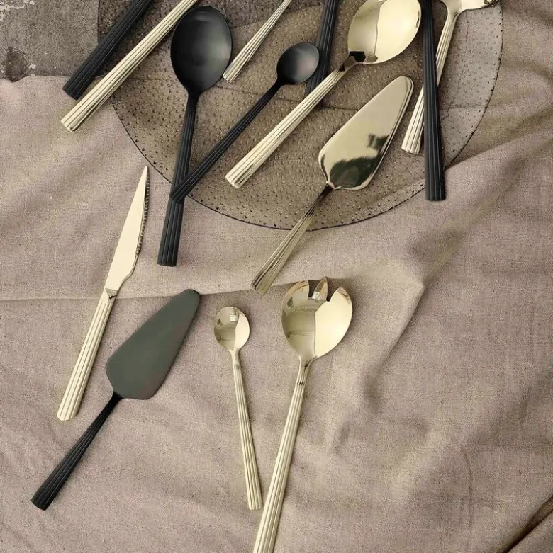 RAW kakespade 26 cm matte black