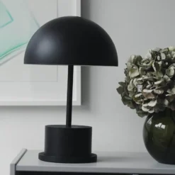 Riviera lampe svart