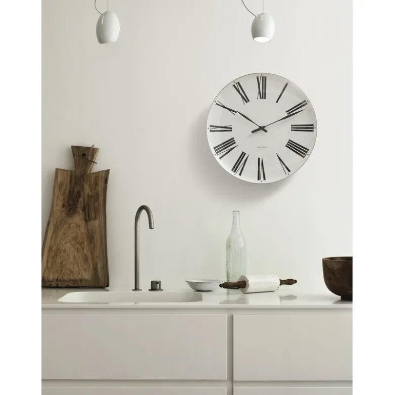 Roman veggur 48 cm hvit