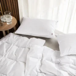 Saga dunpute medium 50x70 cm hvit