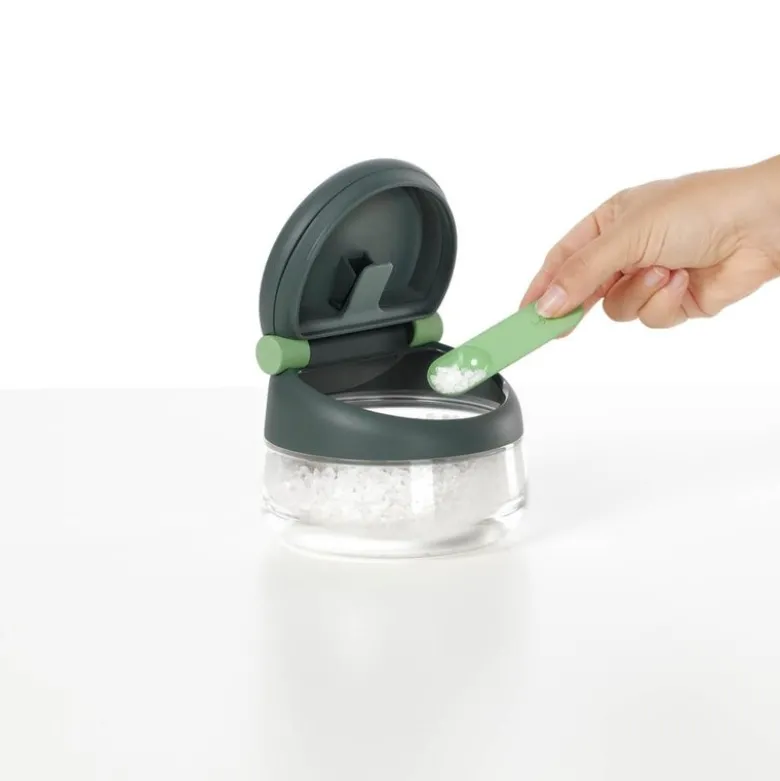 Saltbeholder med presslokk 12 cm grå/klar