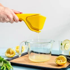 Sitruspresse sitron sammenleggbar 25 cm gul
