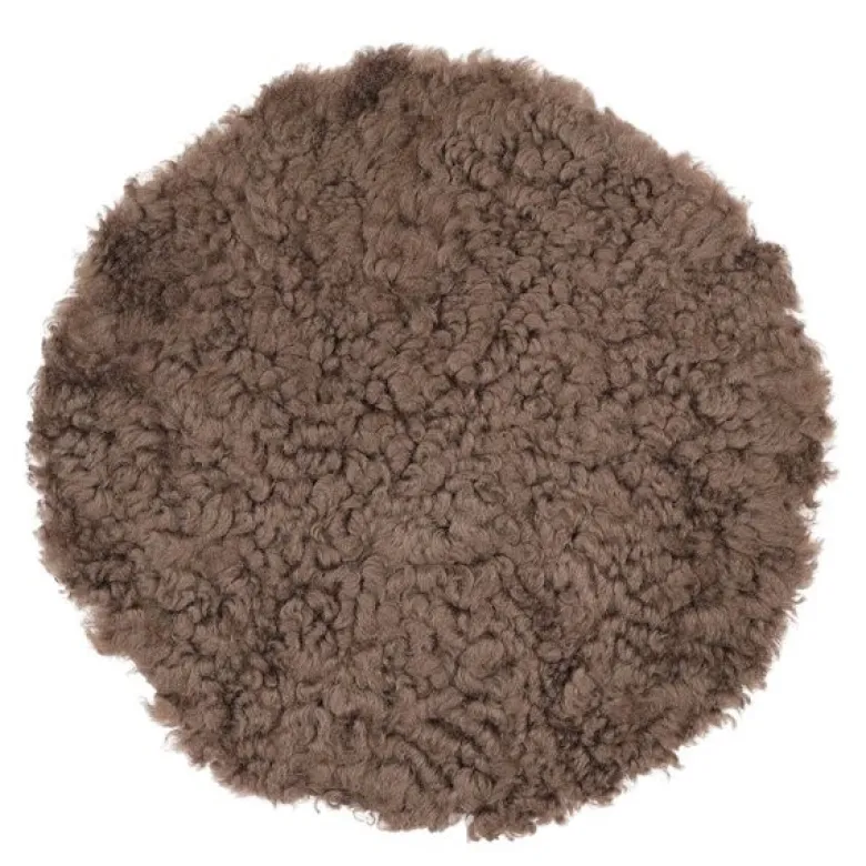 Sitteunderlag new zealand saueskinn kort ull 34 cm chocolate