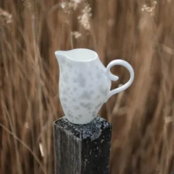 Slåpeblom mugge 25 cl varmgrå