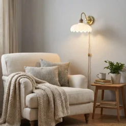 Sofia vegglampe 32 cm antikk/hvit