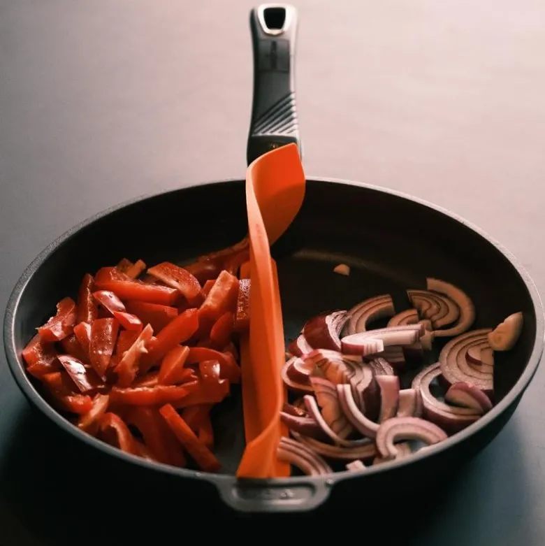Splitten panneinndeler oransje