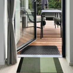 Stripes horisontal gulvmatte 40x60 cm green