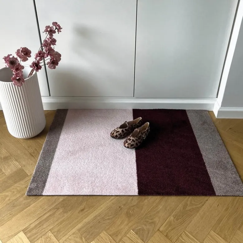 Stripes horisontal gulvmatte 90x60 cm bordeaux/rose/sand