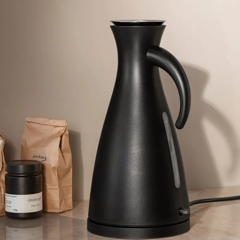 Vannkoker 1,5L matt svart