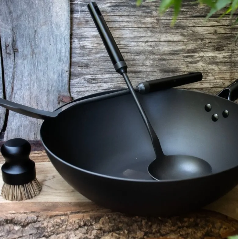 Woksett karbonstål med redskap 32 cm